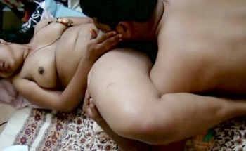 mallu hubby invites friend to lick wifes pussy