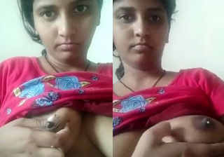 Desi bhabhi pressed her nipple