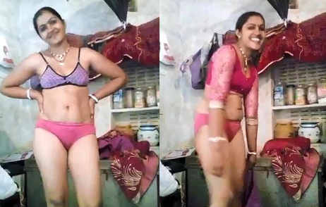 desi bhabhi in bra and panty