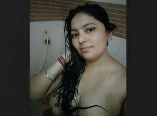 Sexy Bhabhi 3 Nude Selfie Video Part 2
