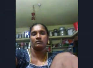 Telugu Bhabhi Showing Her Boobs