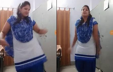 40 Size Desi Punjabi Babe Dancing and Shaking her bobbies