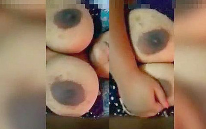 Big Boob Indian Wife Showing Her Boobs