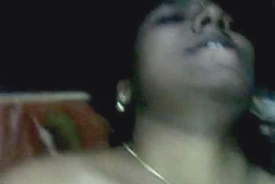 Telugu girl hard fucking and recording mobile cam with torch light