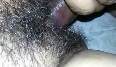 Desi bhabhi wet pussy fucked closeup