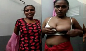 Telugu Aunty Showing her Boobs and Pussy To lover