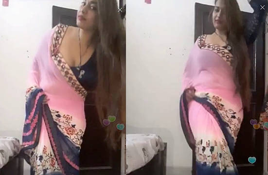Hot Jassi Queen Teasing Fans In Pink Saree