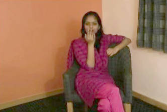 Divya South Indian College babe Masturbation home alone