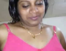 South Indian Andhra aunty showing boobs and pussy