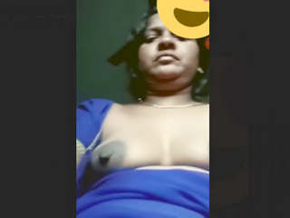 Bhabi Showing On Videocall