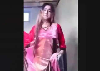 Naughty Paki Girl Make Nude Video for Lover With Talk