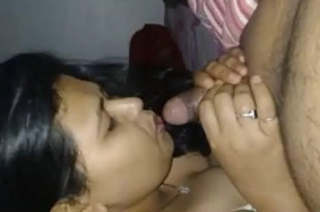 Chubby Bhabhi Blowjob and Fucked New clip Must watch Guys
