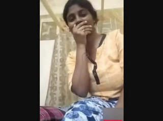 Tamil GF Showing video call wid BF